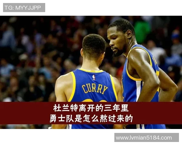 篮球明星杜兰特穿西装亮相时尚活动展现独特魅力与风格